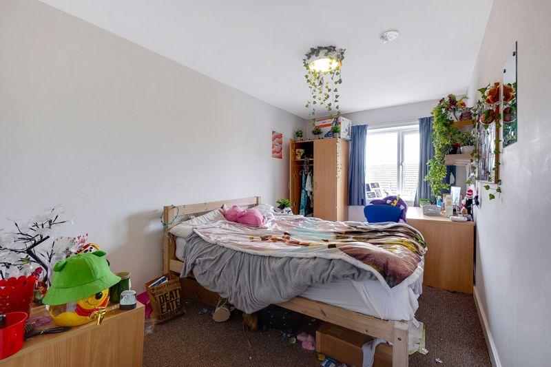 Craddock Road, Canterbury 4 bed terraced house £460 pcm (£106 pw)