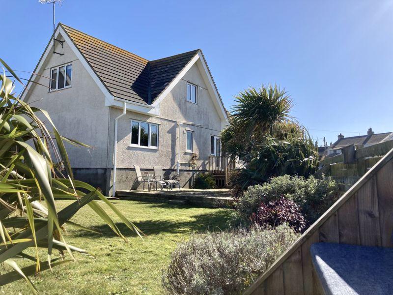 Rhosneigr, Isle of Anglesey 4 bed detached bungalow £495,000