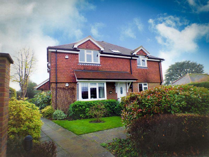 Bookham 2 bed apartment £342,500