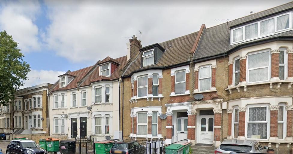 Romford Road, Forest Gate, West Ham Park, London, E7 9HJ 2 bed flat £1,603 pcm (£370 pw)