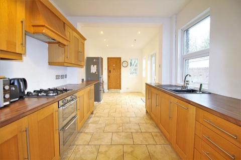 11 Poll Hill Road, Heswall, Wirral, CH60 7SN