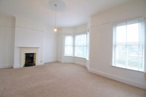 11 Poll Hill Road, Heswall, Wirral, CH60 7SN