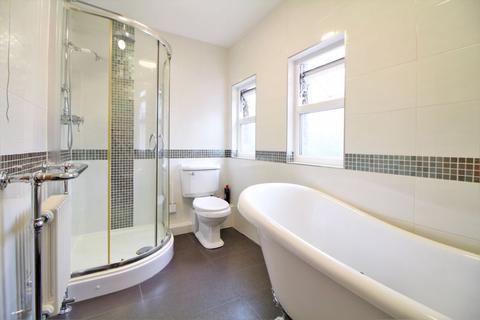 11 Poll Hill Road, Heswall, Wirral, CH60 7SN