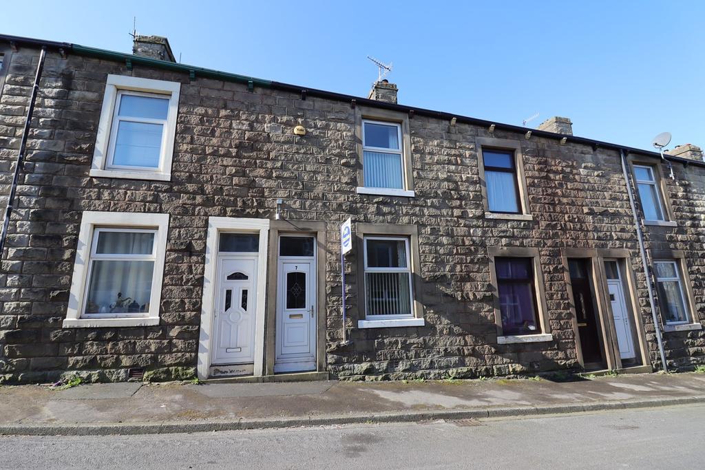 Bethel Street, Barnoldswick, BB18 2 bed terraced house £107,500
