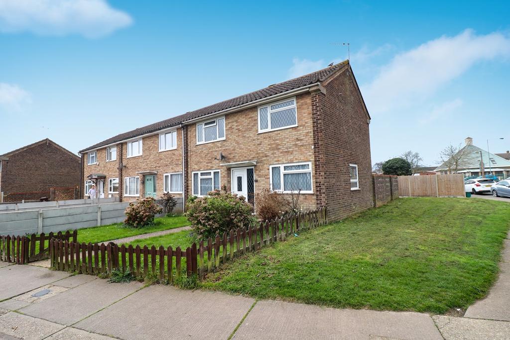 Hawthorn Avenue, Colchester, CO4 3 bed end of terrace house - £270,000