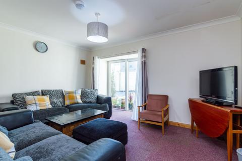 3 bedroom flat for sale - Thornbush Road, South Kessock, Inverness, IV3