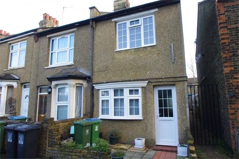 Elfrida Road, Watford, WD18 2 bed end of terrace house £1,200 pcm (£