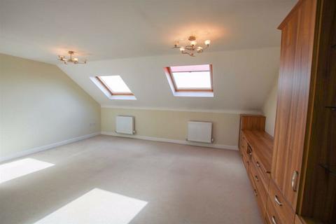 2 bedroom apartment to rent, Fernbeck Close, Farnworth, Bolton *AVAILABLE FROM JANUARY*