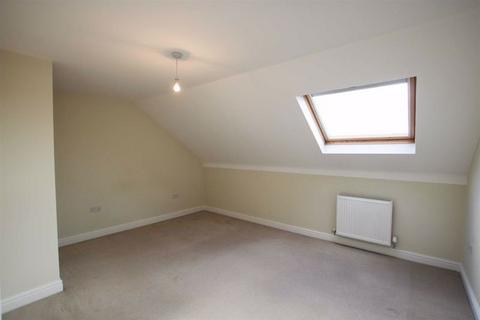 2 bedroom apartment to rent, Fernbeck Close, Farnworth, Bolton *AVAILABLE FROM JANUARY*