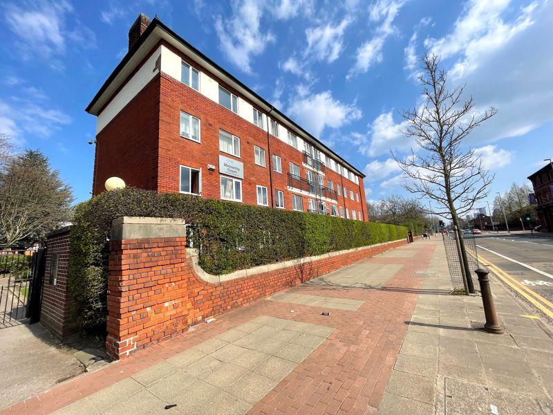 Melmerby Court, Eccles New Road, Salford 2 bed apartment £795 pcm (£