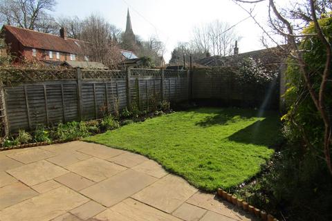 2 bedroom end of terrace house to rent, The Row, Hunsingore, Wetherby