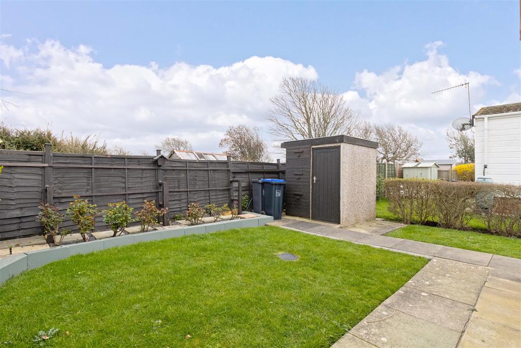 The Broadway, Lancing 2 bed park home £100,000