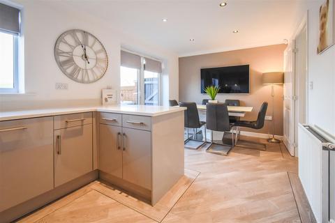 46 Brookview Close, Blackburn, BB1 9NT