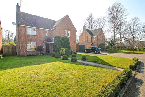 14 Dowding Road, Norwich, NR6 6DD