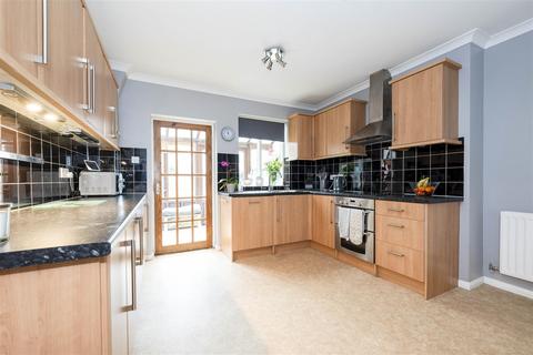 19 Dulverton Place, Moreton-in-marsh, GL56 0HF