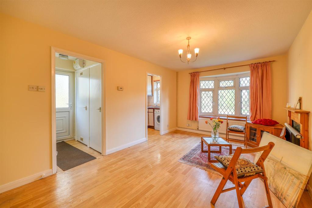 Nursery Close, Shepshed 2 bed semidetached bungalow £189,950