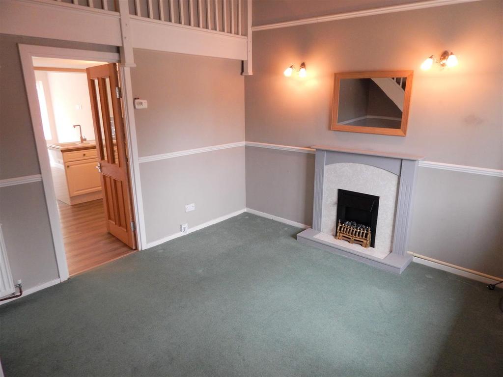 Banners Lane, Redditch 1 bed semidetached bungalow £725 pcm (£167 pw)