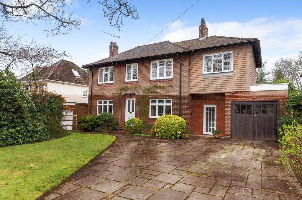 Kingsway, Hiltingbury, Chandlers Ford 3 bed detached house £800,000