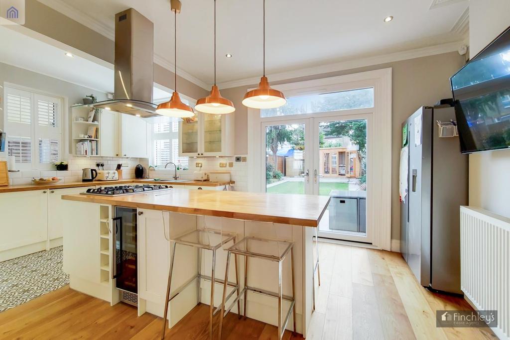 5 Kitchen-3.jpg