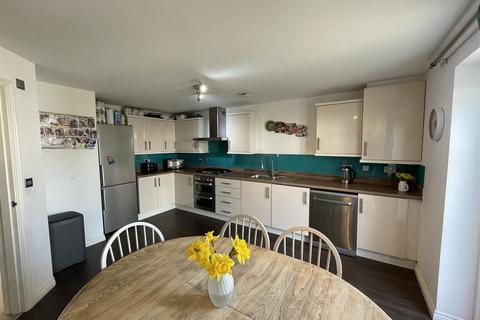 34 Fairfields, Probus, Truro, TR2 4FG