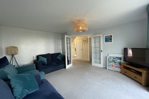 34 Fairfields, Probus, Truro, TR2 4FG
