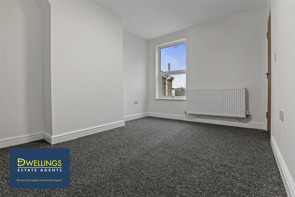 Blackpool Street, BurtonOnTrent 2 bed terraced house £125,000
