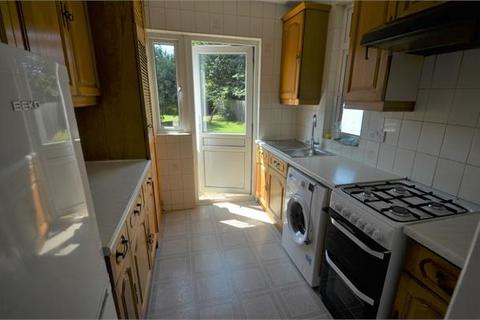 3 bedroom semi-detached house to rent, Hall Lane, Hendon, NW4