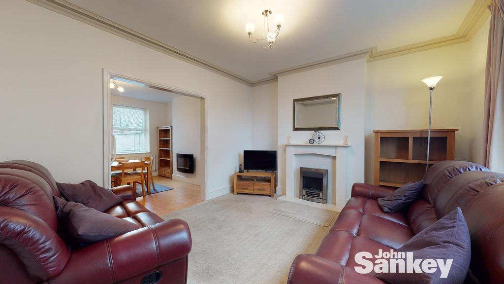 West Hill Drive, Mansfield 5 bed semidetached house £160,000