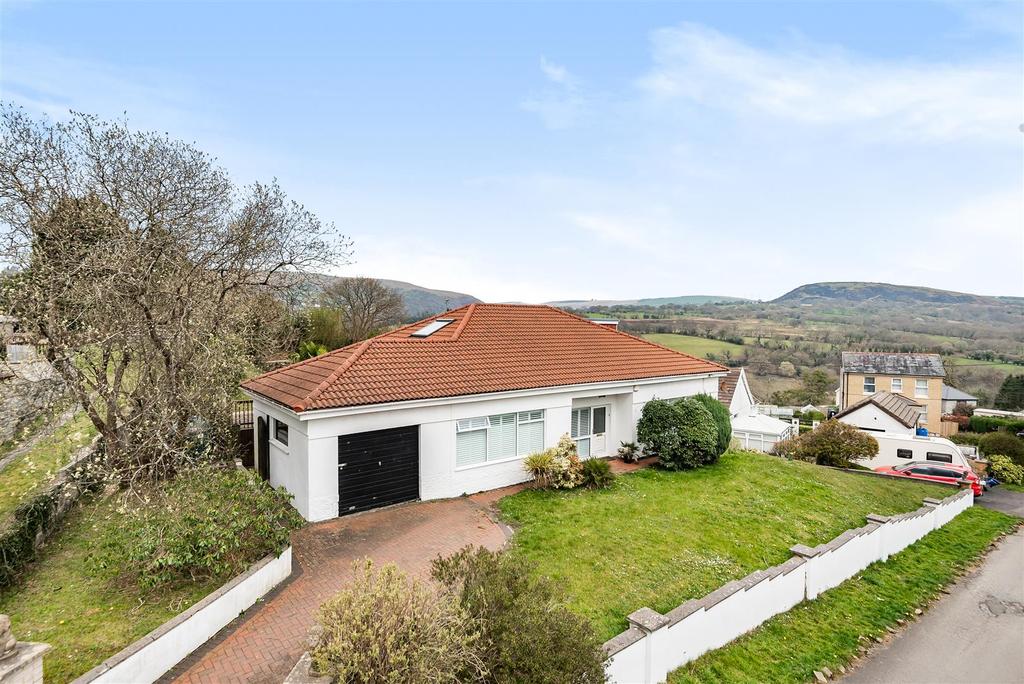 Golwg Y Mynydd, CraigCefnParc, Swansea 4 bed detached bungalow £425,000