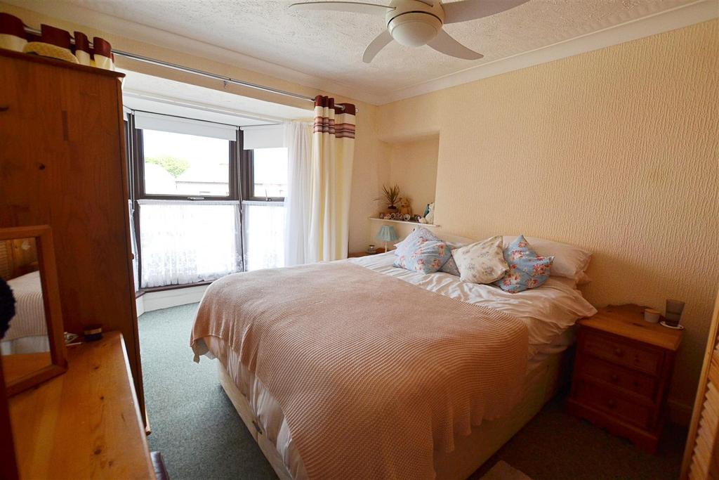 Bed 1.JPG