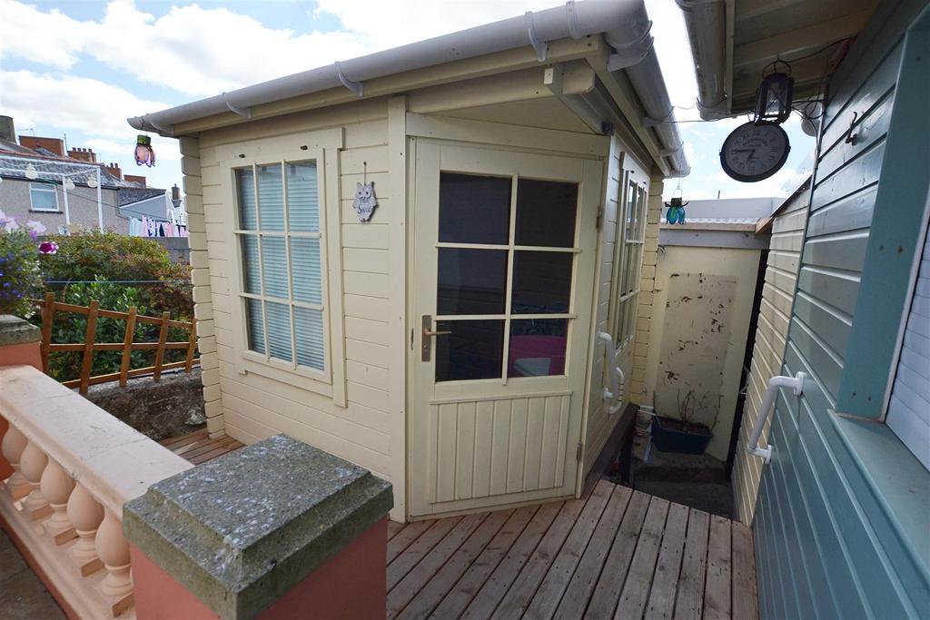 Shed.JPG