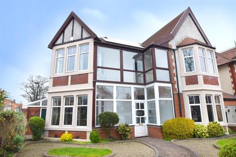 2 Dene Crescent, Whitley Bay, NE26 3AL