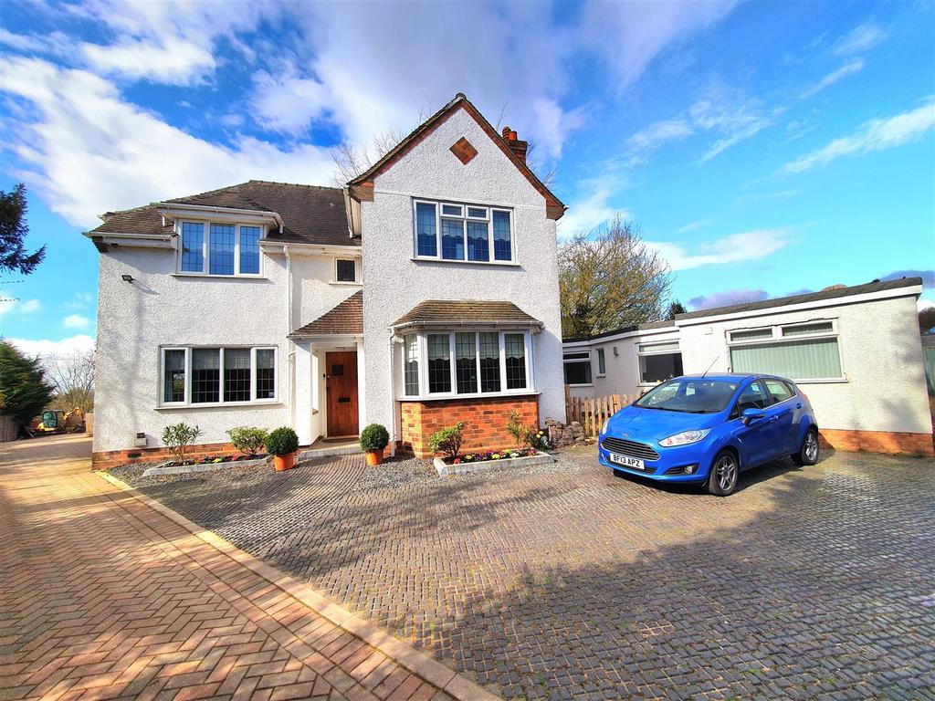Oldbury Road, Hartshill, Nuneaton 4 bed detached house £600,000