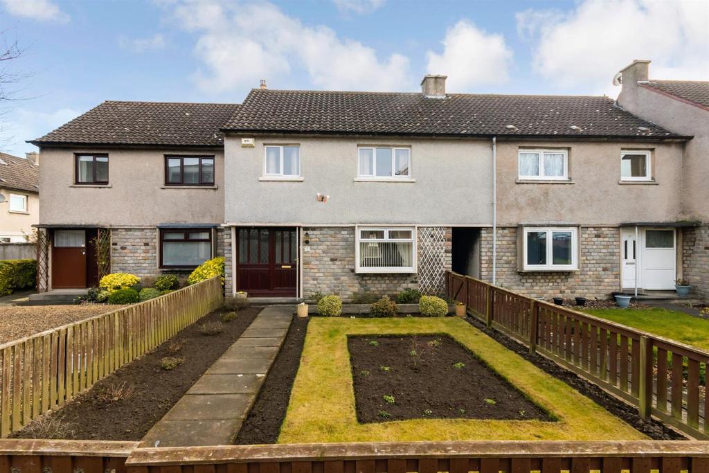 63 Primrose Avenue, Rosyth, KY11 2SS 3 bed terraced house £140,000