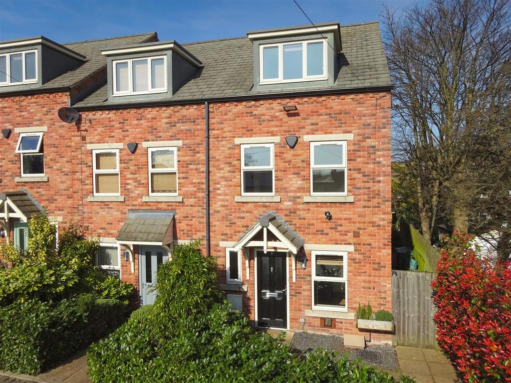 Broadgate Lane, Horsforth, Leeds 3 bed house £1,550 pcm (£358 pw)