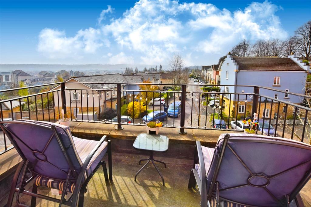 Sally Hill, Portishead 4 bed duplex £365,000
