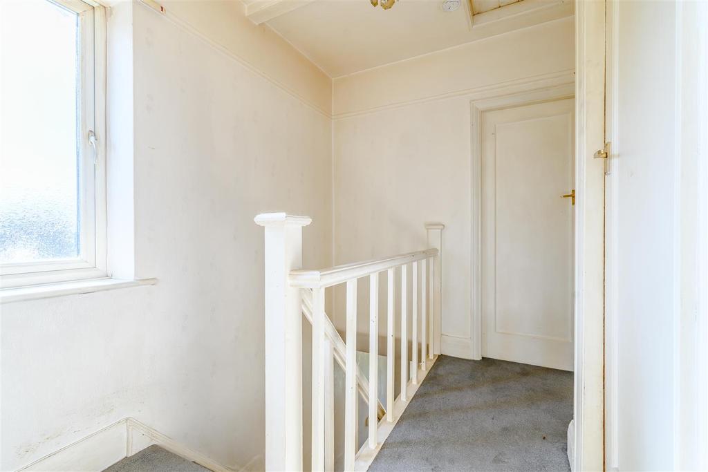 8496477-interior02.jpg