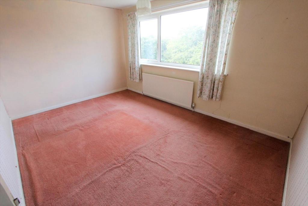 Bedroom 1.JPG