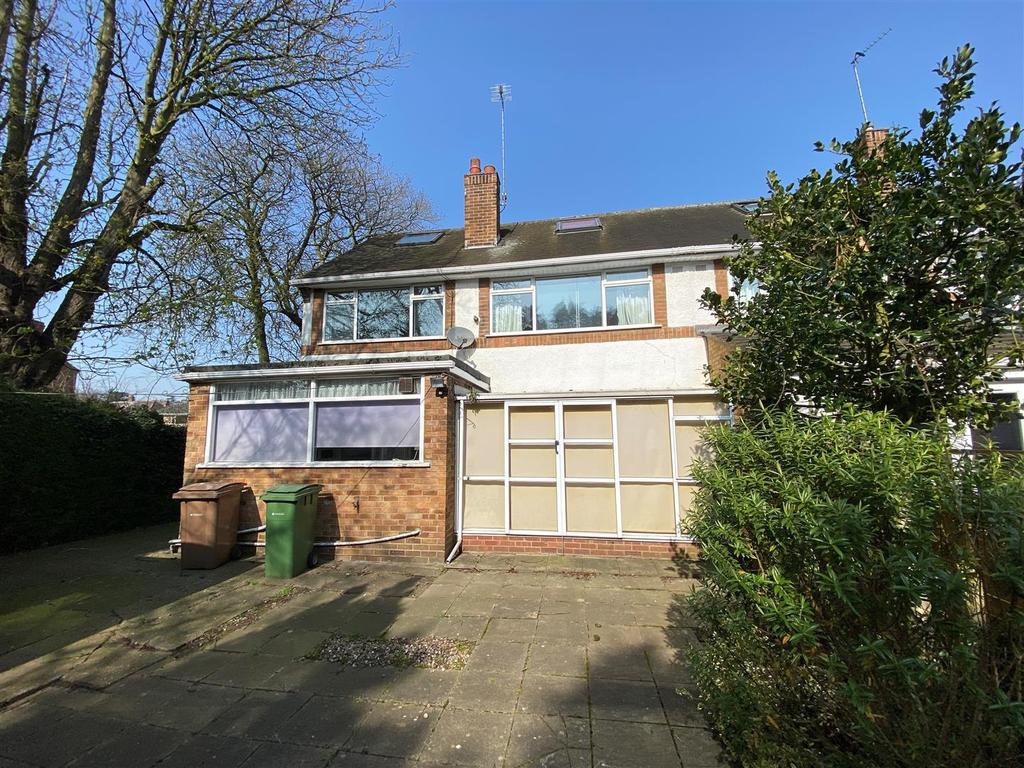 Well Lane, Willerby 3 bed semidetached house £220,000