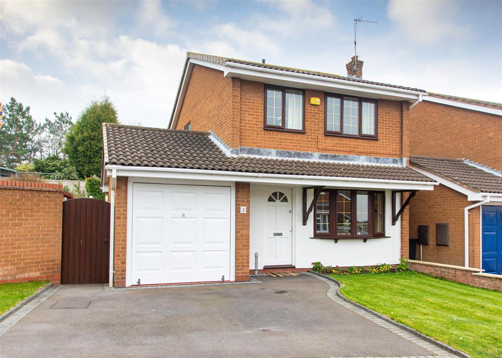 3 Gainsborough Place, Milking Bank, Dudley 3 bed detached house £275,000