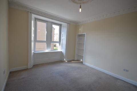 3 bedroom flat to rent - Ogilvie Street, Stobswell, Dundee, DD4