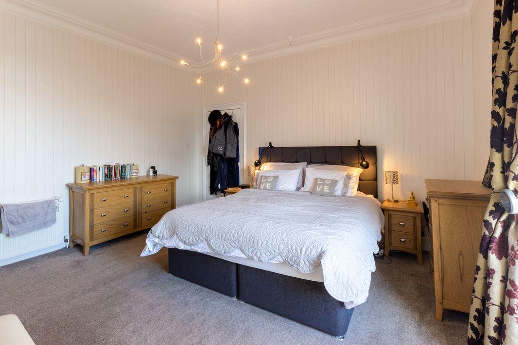 Bedroom 2 (Double)