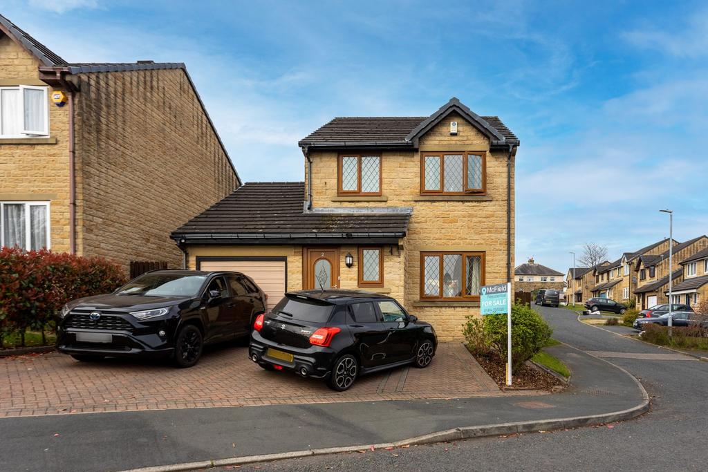 Calder View, Rastrick, HD6 3DQ 3 bed detached house £275,000