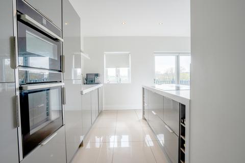 14 Selby Road, Garforth, Leeds, LS25 1LS