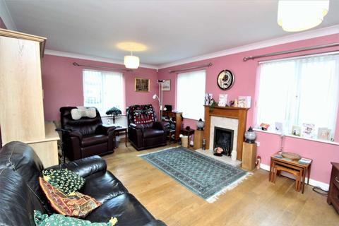 Tweenum Beech Road, Callington, PL17 7JA