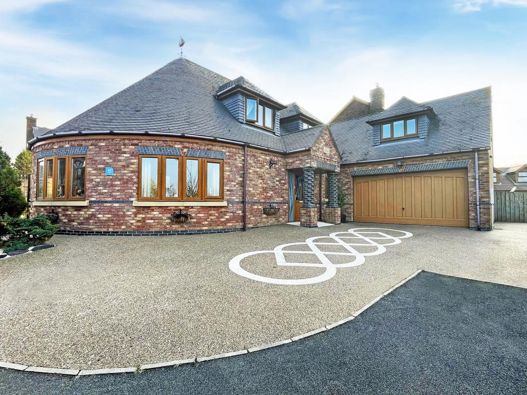 Kingfisher Close, Hartlepool, TS26 4 bed detached house for sale £550,000