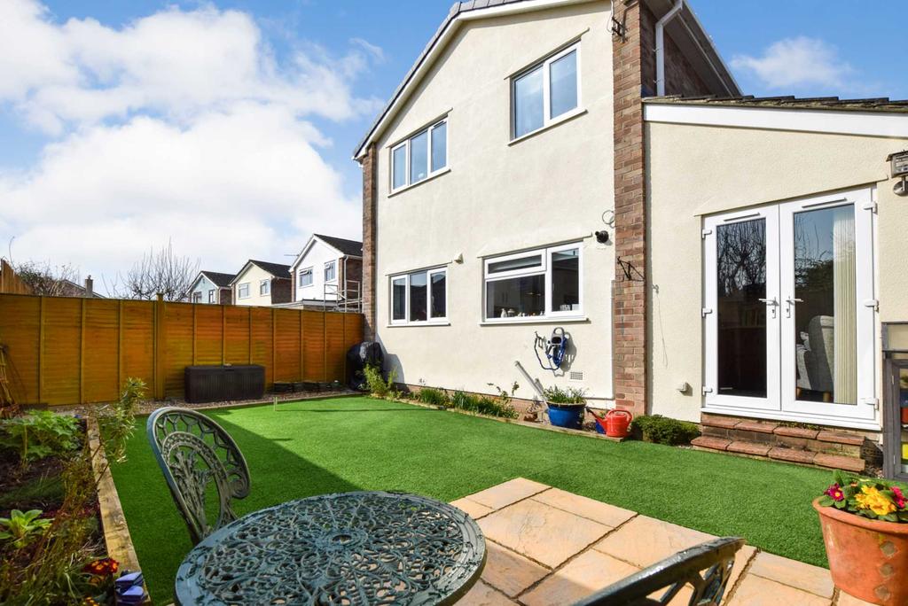36 Stonewell Park Road, Congresbury, BS49 5DP 4 bed link detached house