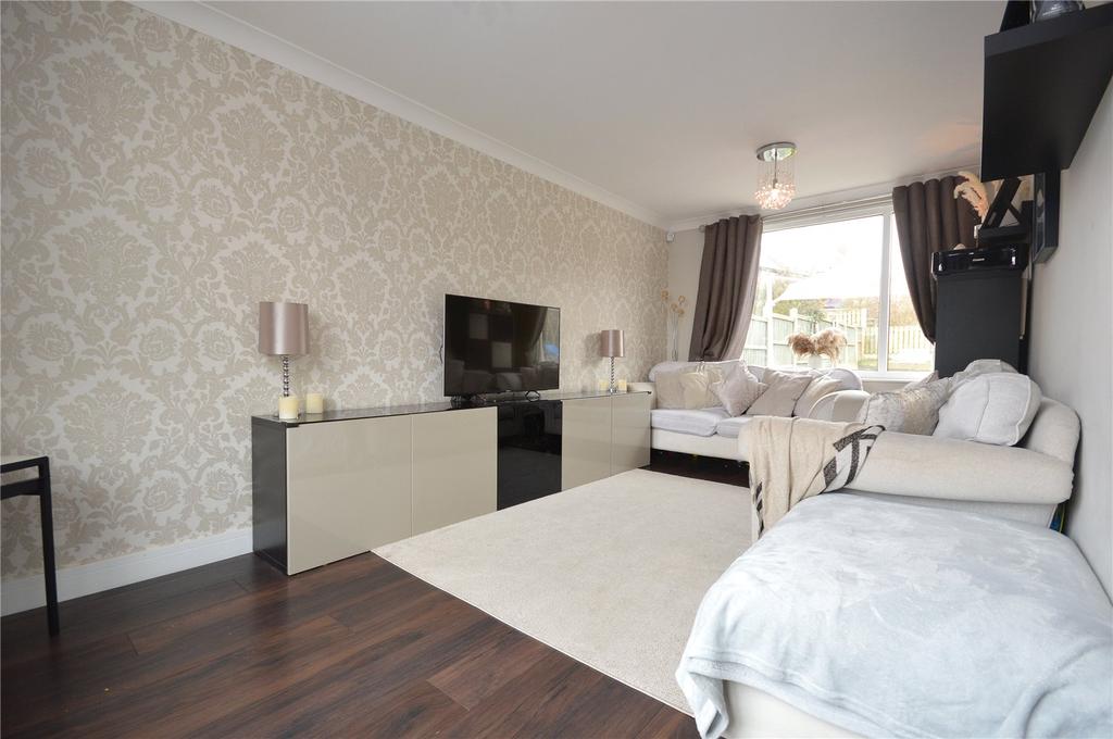 Ringway, Garforth, Leeds 6 bed semidetached house £350,000