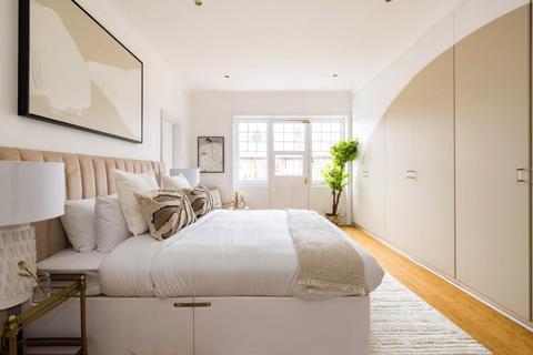 22a Adamson Road, London, NW3 3HR
