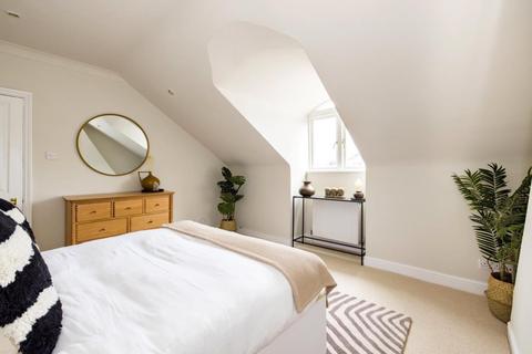 22a Adamson Road, London, NW3 3HR
